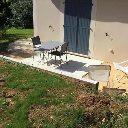 Cénac-et-saint-julien, 1 Pièce, 2 Personnes - Fr-1-616-237 Appartement